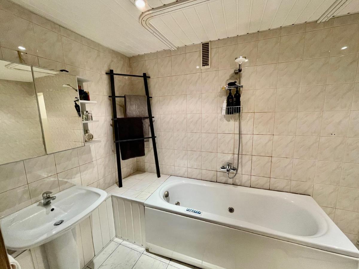 Cosy Teika Apartment Riga Ngoại thất bức ảnh